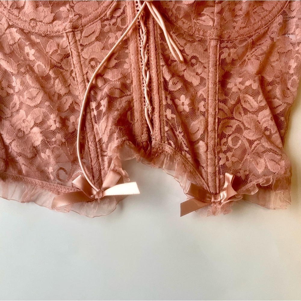 FEMININE MARIE ANTOINETTE BUSTIER CORSET - Picture 3 of 6